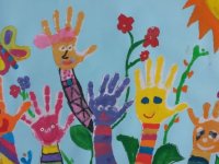 Sok kéz hamar kész